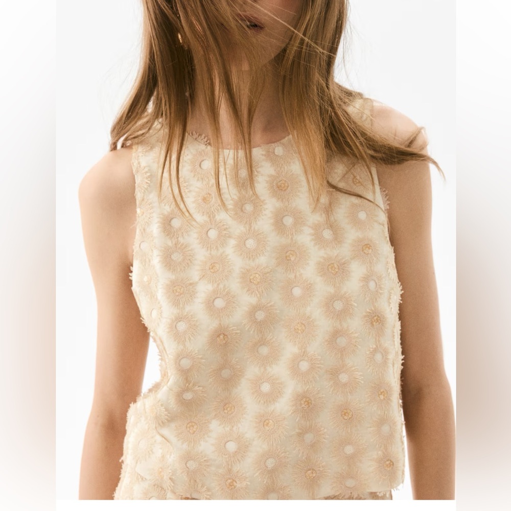 H&M NWT Cream Floral Appliqué Blouse